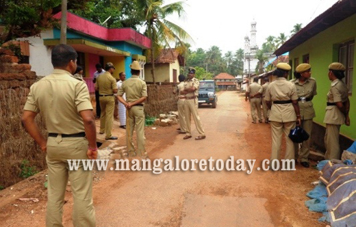 Bhajrangdal leader thrashed in public for rape attempt